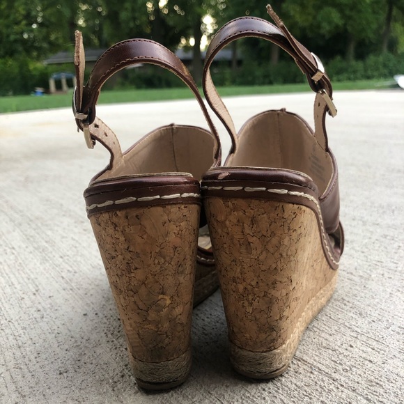 Brown Open toe strapped wicker wedge sandals - Picture 8 of 12